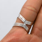 Sterling Silver Interlocked Circle Ring: Lightweight Abstract Geometric Jewelry