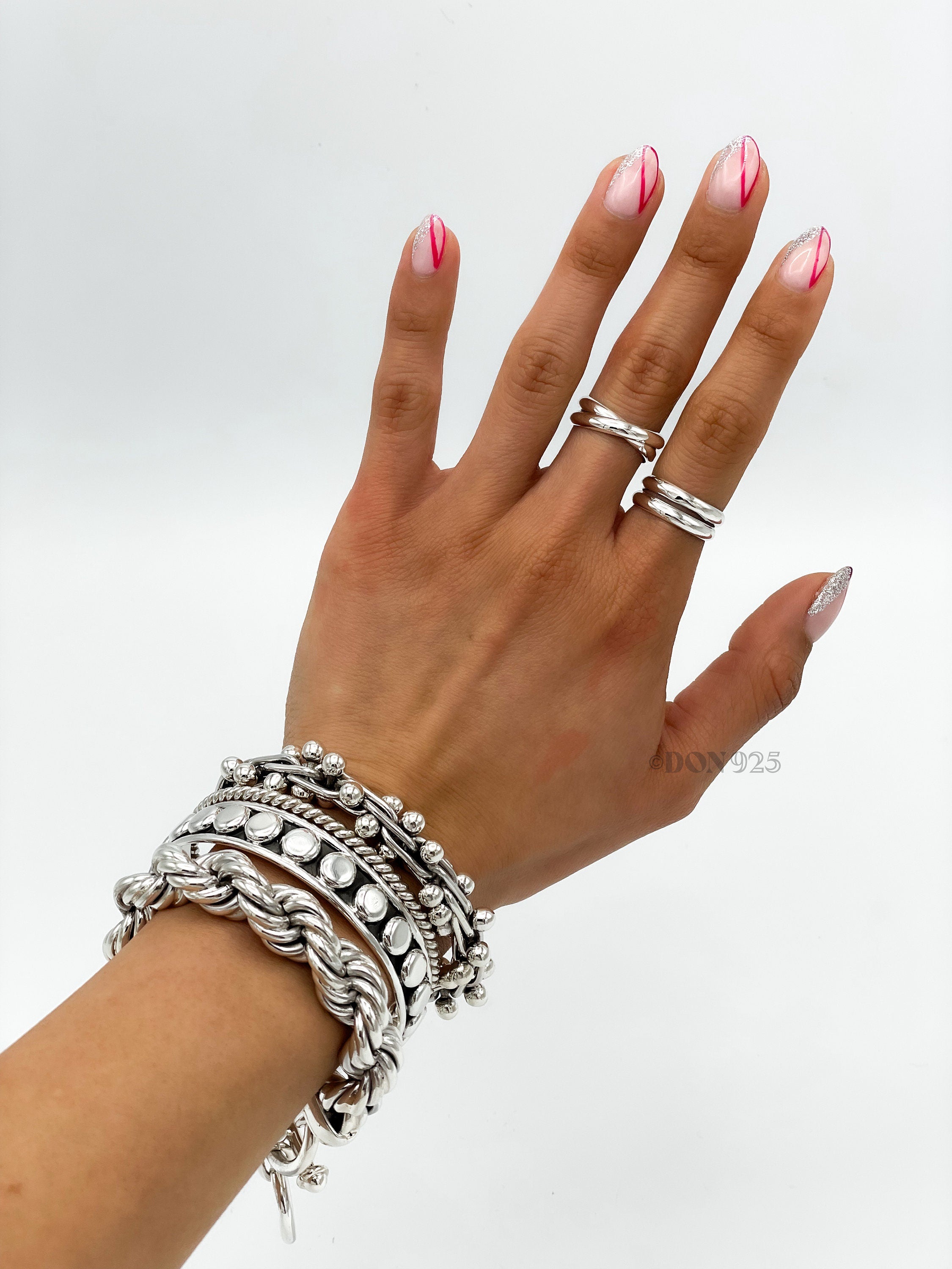 Sterling Silver Crossover Ring: Modern Interlocking Band